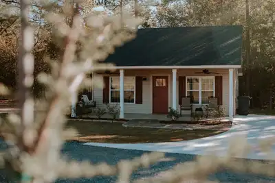 Image de Charming modern cabin in the country!