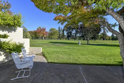 Image de Resort Living with Golf Course Views