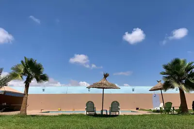 Image de Séjour Luxe près de la Plage & Culture\" (Luxury Stay Near Beach & Culture)