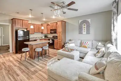 Image de Brand new chic condo minutes from Fsu/Tcc/Famu!