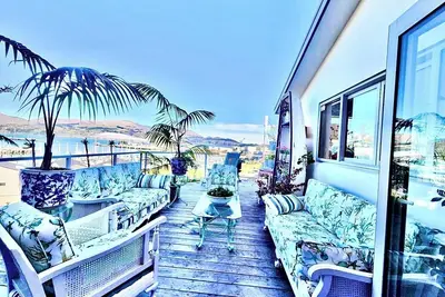Image de Harbour/marina views in Lyttelton, out door bath, 15 mins from Christchurch