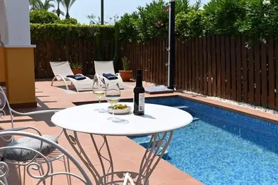 Image de Beautiful private villa with pool - Ca3lt