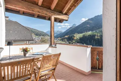 Image de Appartement \"Villa Erina D3\" avec vue sur les montagnes, terrasse & Wi-Fi