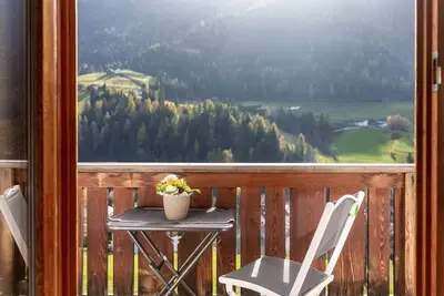 Image de Appartement \"Villa Erina C\" avec vue sur les montagnes, balcon & Wi-Fi