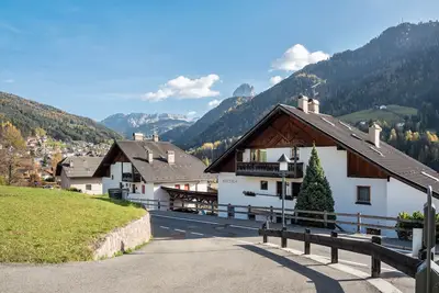 Image de Appartement \"Villa Erina A2\" avec vue sur les montagnes, jardin et Wi-Fi.