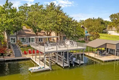 Image de Waterfront House | Outdoor Oasis | Concierge Services