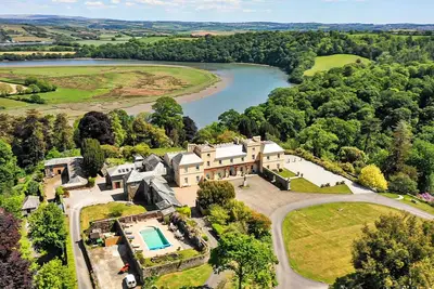 Image de Historic Castle on River Tamar