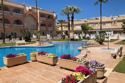 Image de Well Equipped 2 Bed Penthouse with Solarium close to beach and local amenities