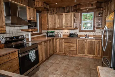 Image de 5-Star Beautiful 360° Mountain & Water View