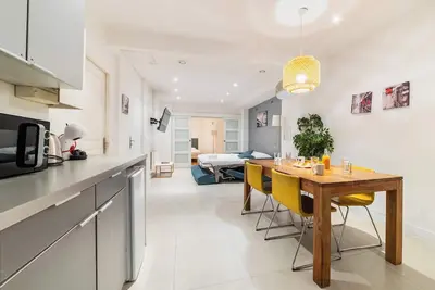 Image de Loft moderne face jardin des plantes - 4p