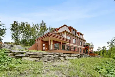 Image de Large condo view & access to Lac Massawippi, near Ski Orford, Magog, Sherbrooke!