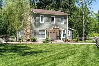 Image de Family Friendly, Pet Friendly, Lake Access, Private