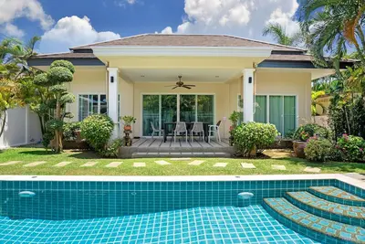 Image de Villa de Luxe Grande Piscine Privee-Grand Jardin-2 Ch-4/5p