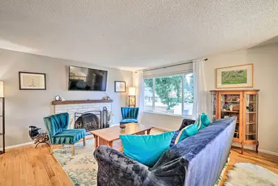 Image de Spacious Kent Getaway w/ Yard, Deck + Grill!
