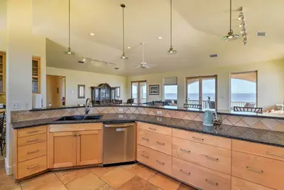 Image de Private Pier: Waterfront Fulton Villa!