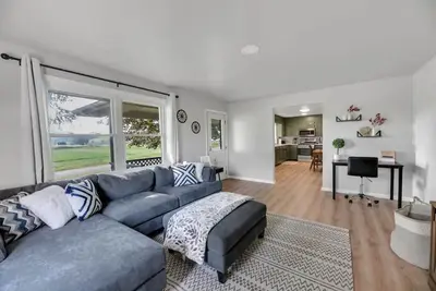 Image de Newly Renovated 2 Bedroom home in Amish country!