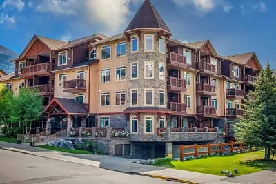 Image de 🌍 Gorgeous Mountain View Condo with 2 Hot Tubs