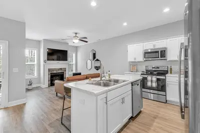 Image de Modern Townhome Near The Beach