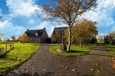 Image de Maison de vacances à Sint Kruis avec jardin