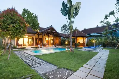 Image de Two-Bedroom Villa privat pool royal at seminyak