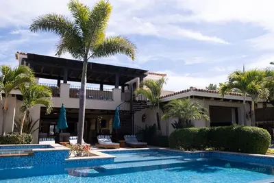 Image de Diamante Gorgeous Golf Villa with Transportation