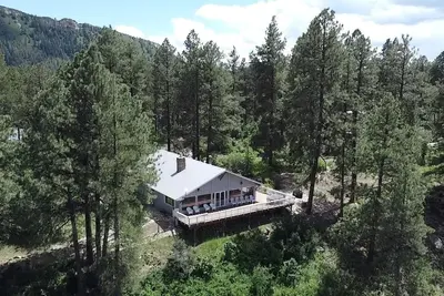 Image de Updated Home on 2 Acres - 15 Minutes to Downtown Durango - Huge Deck w/ Views