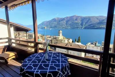 Image de \"Dolce vista\", spacieux appartement de 3 pièces avec une vue fabuleuse sur les toits de Brissago