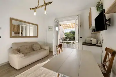 Image de Appartement \"Casetta Serenin\" près de la mer avec jardin et Wi-Fi