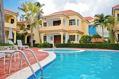 Image de Cozy 3-bedroom 2-level Villa