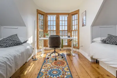 Image de Beautiful farmhouse in Historic village