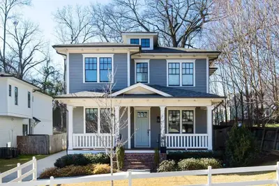 Image de Beautiful Spacious Downtown Home Sleeps Up to 20