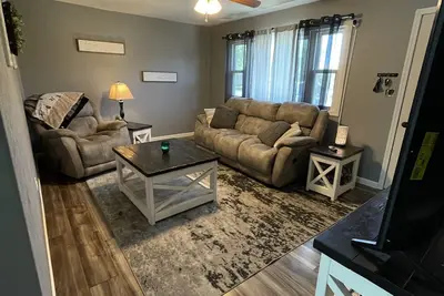 Image de Comfy 3 bedroom house in Colby.