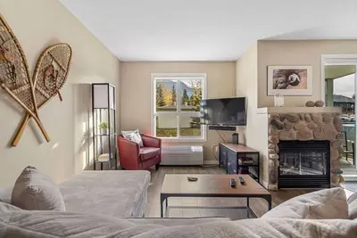 Image de Polar Peak | Hot Tub | Pool | Gas Fireplace