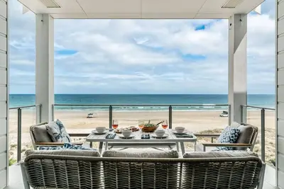 Image de The Esplanade - Luxuriously Styled New 3 Bed Apt