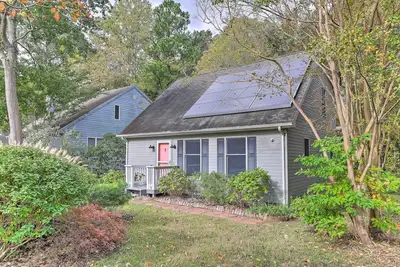 Image de Lewes Cottage w/ Pool Access: 10 Mi to Beach!