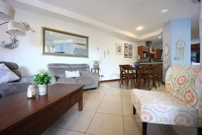 Image de Luxury & Cozy 2bdr ♡ Beautiful terrace ♡ Fast wifi, Peninsula 38