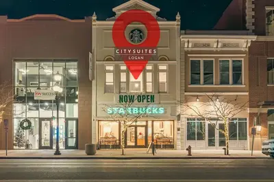 Image de Sleeps 7 ~ Near Ice Rink ~ Netflix ~ Triple Bunk