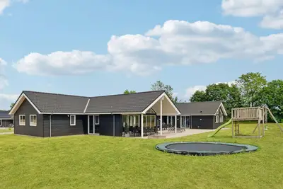 Image de Superbe maison à Grenaa avec sauna