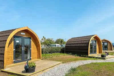 Image de Buttercup is a cosy pod on the site of the Centry Touring Park in Brixham.