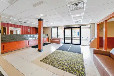 Image de Best for Unwinding! Free Breakfast, 2 Convenient Units w/ Free Parking!