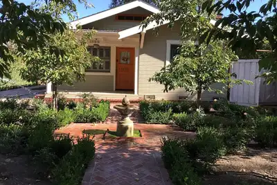 Newly renovated Wine Country Historic Cottage
