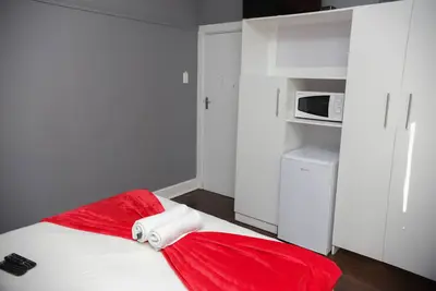 Image de For secure and Affordable Accomodation in Port Elizabeth, Kingsworth Inn got you