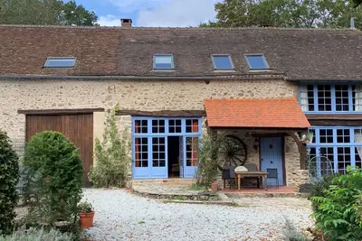Image de Exceptional 6 Bedroom 18th Century Home with private heated pool and hot tub.