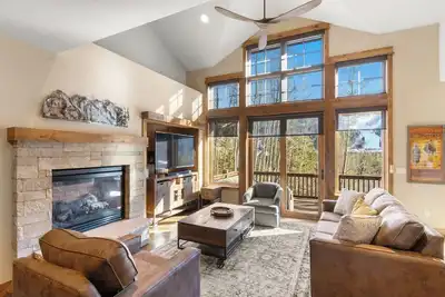 Half-Mile to Keystone Base Area! Incredible Slope Views, Private Hot Tub