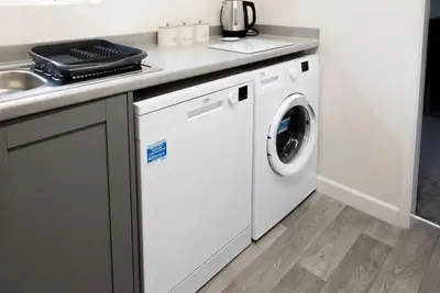 Image de Newly Renovated, 3 Bedroomed, 5 Guest Family Home