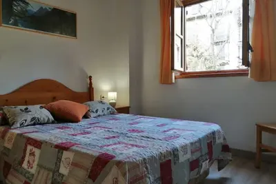 Image de First floor apartment with garden - Isard 3