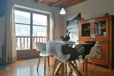 Image de Beautiful triplex with garden and Wifi - Puig Falcó 1