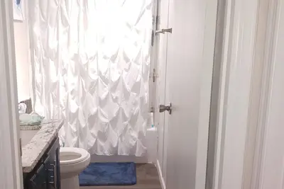 Image de Guest Room w/private restroom near Cota