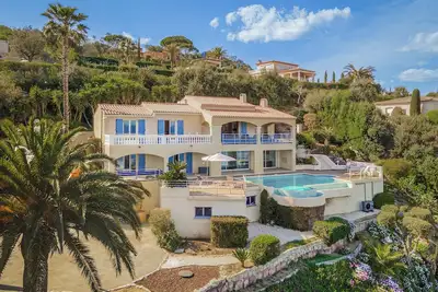 Image de Superbe Villa 4* avec Vue mer panoramique, Piscine à débordement, proche Plage