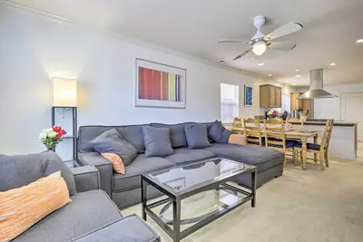 Image de Peaceful Petaluma Getaway w/ Deck + Grill!